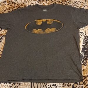 Batman T-Shirt in Charcoal with Gold/Yellow Logo Sz XXL